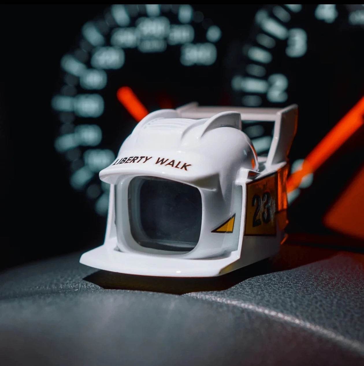 MOCHI DASAI Car Mounted Robot