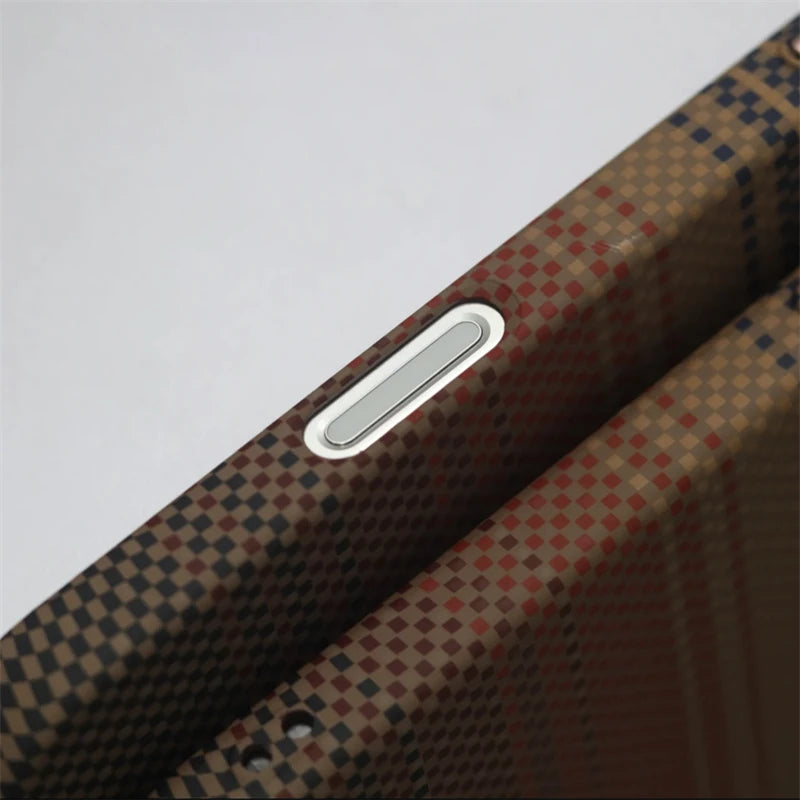 Luxury Carbon Fiber Magsafe IPhone Case