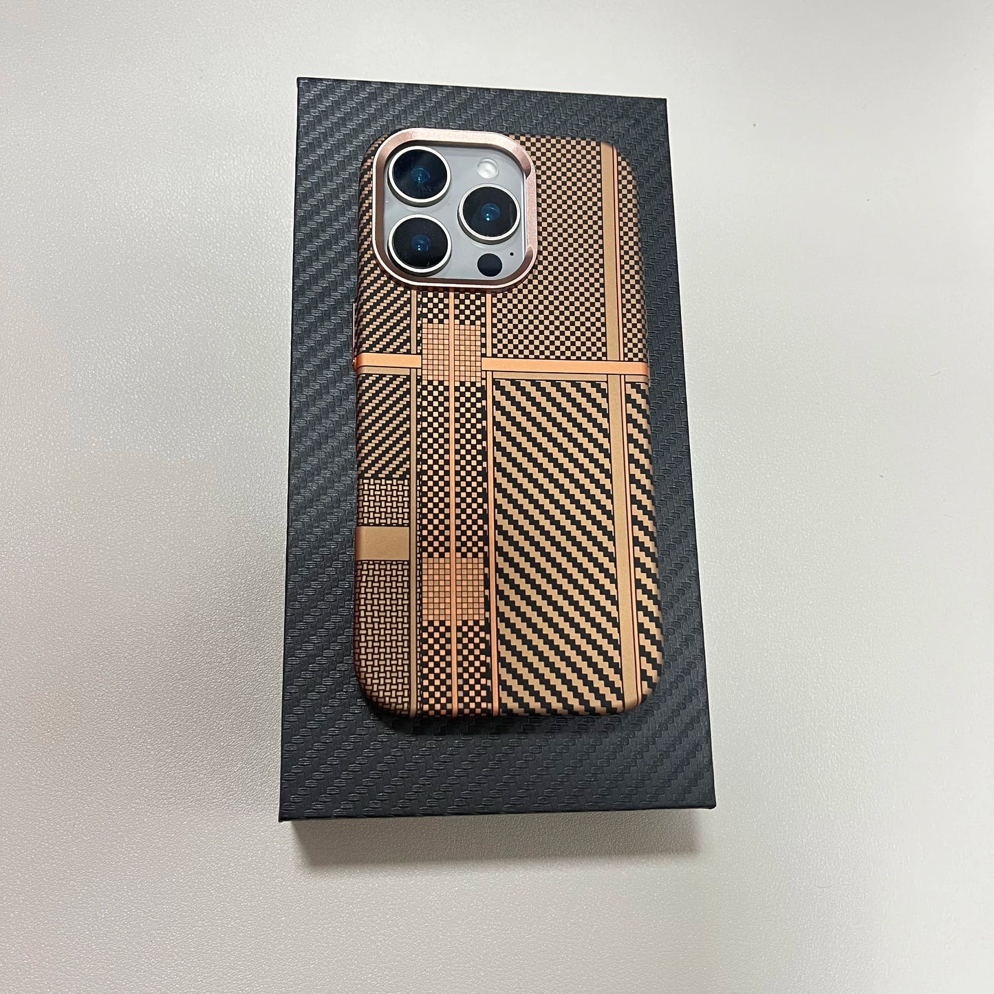 Luxury Carbon Fiber Magsafe IPhone Case