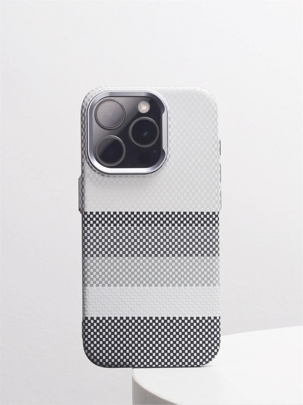 Luxury Carbon Fiber Magsafe IPhone Case